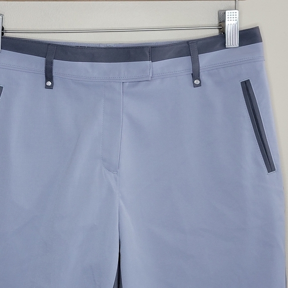 Lady Hagen | Gray Monochrome Colorblock Bermuda Golf Shorts - Picture 2 of 4